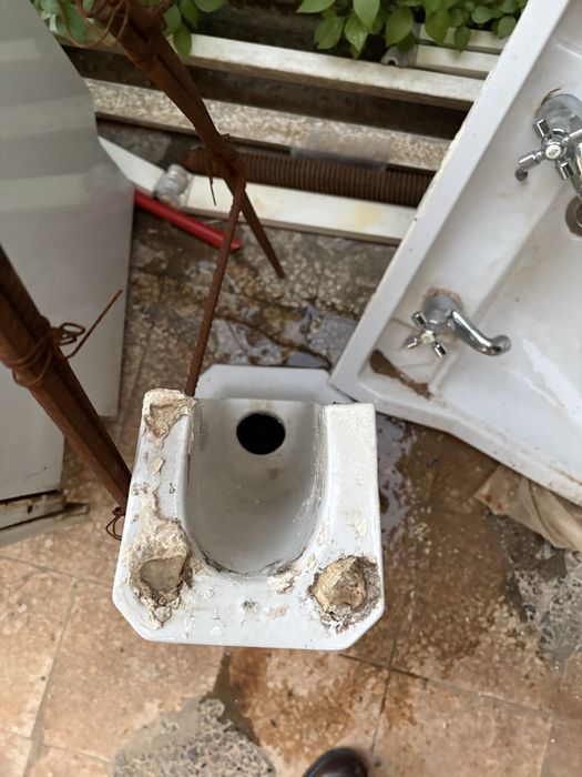 Conjunto Sanitario ( sanita, lavatorio e bidé)