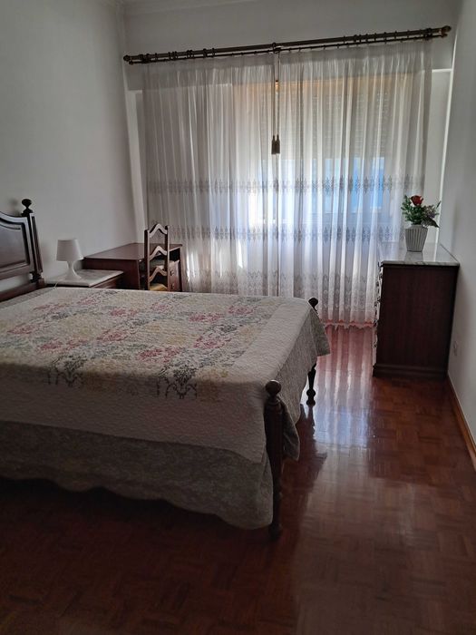 Arrenda se Quarto independentemente em Odivelas m Odivelas