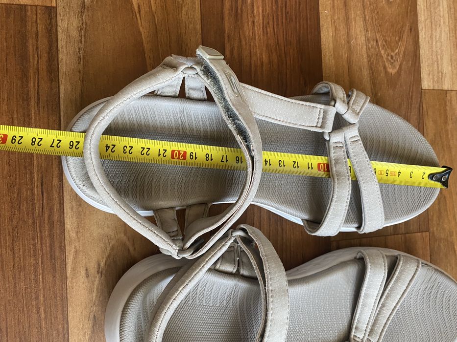 Босоніжки Skechers р.40