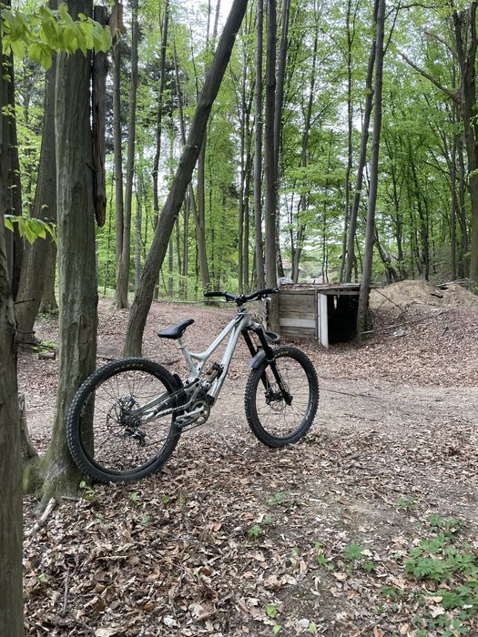 Commencal supreme v4.2