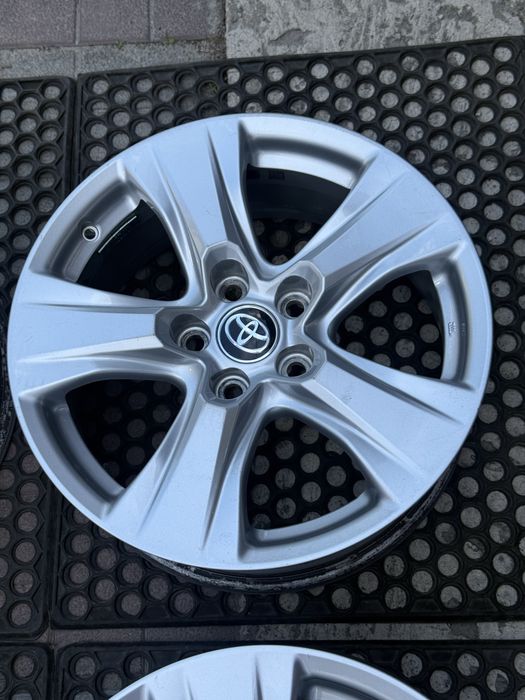 Ном 170 057 Диски оригінал Toyota rav4 rest highlander Lexus nx 5-114,3 r17 et35