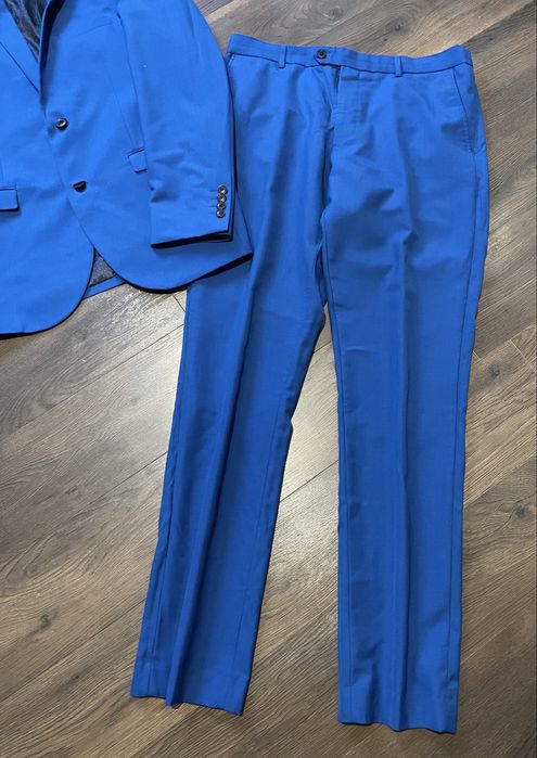 Next класични Костюм яскраво-синій блакитний чоловічий М-Л р випускний