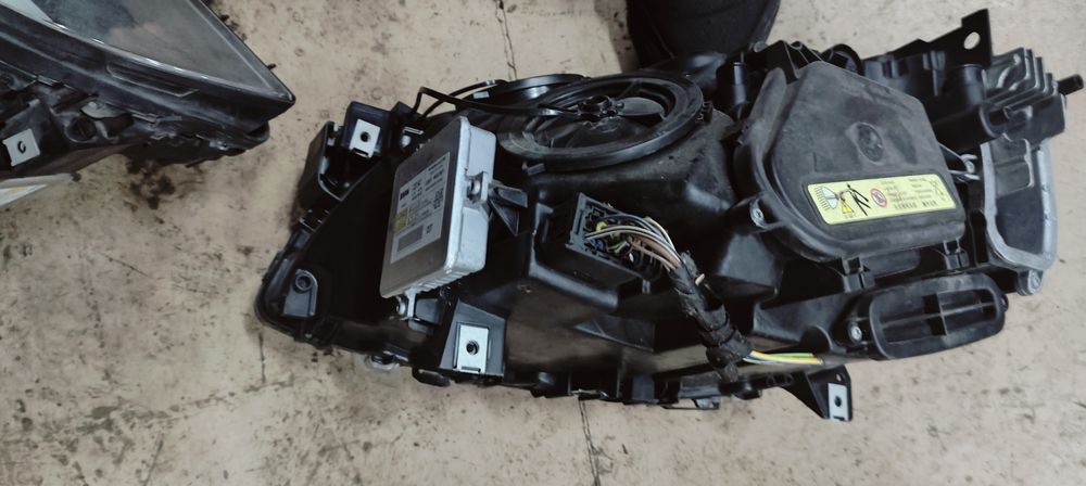 Фара BMW 7 F01 F02 USA Xenon Dynamic Дорест в сборе левая