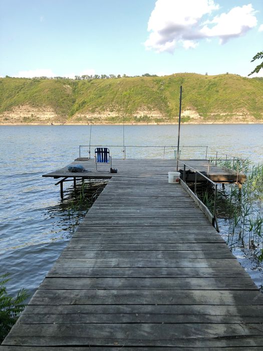 с. Макарівка Двоповерховий будинок на першій лінії р. Дністер.