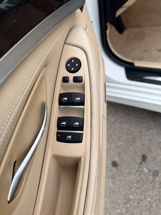 BMW 5 серия. Отличное состояние. 2.0. Автомат. 8500$