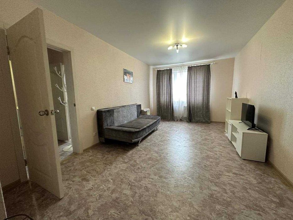 2-кімнатна квартира подобово/потижнево центр, Ізюм