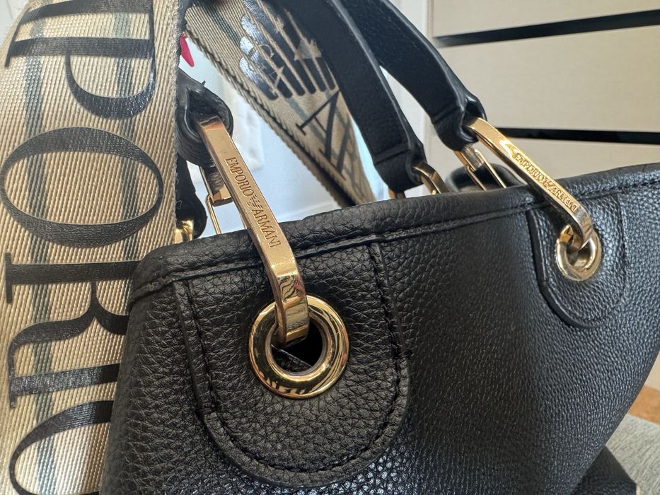 Mala preta Emporio Armani