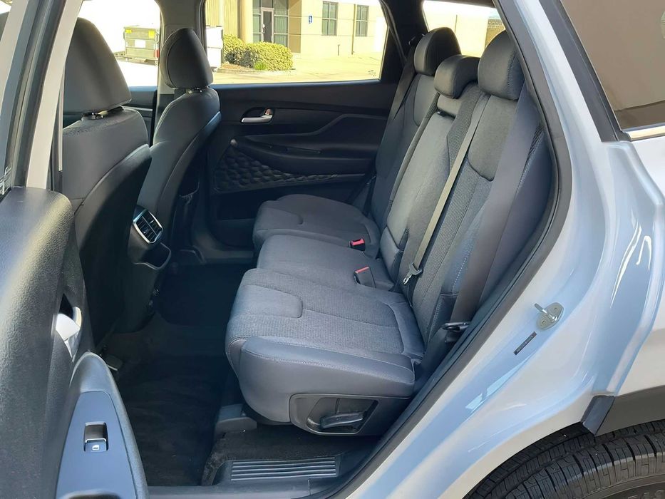 Hyundai Santa Fe      2019