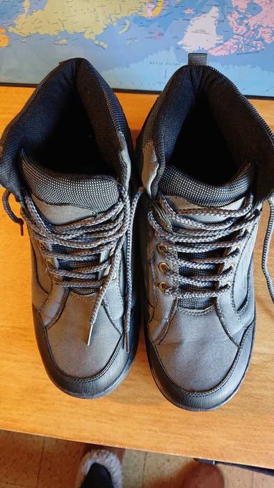 Botas SPORT, cor Grey, novas Nº 44