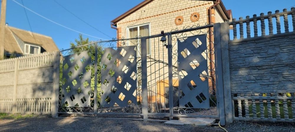 .Продаж шикарного будинку та бані біля води. Можлива розстрочка.