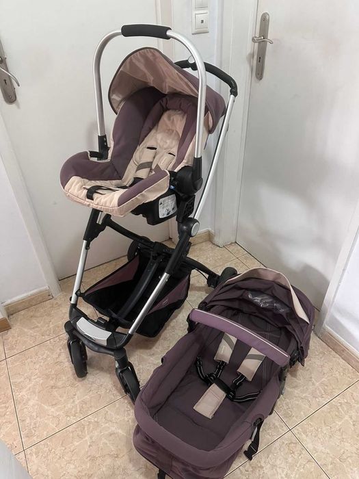 Carrinho de bebé INFNATIA