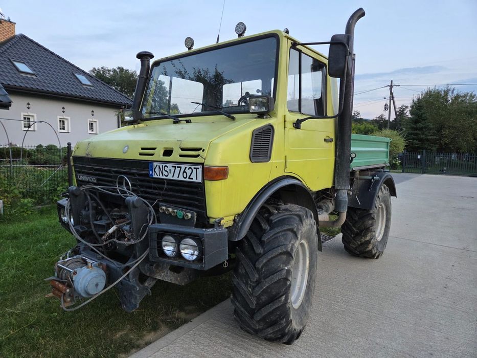 Mercedes unimog u 1000