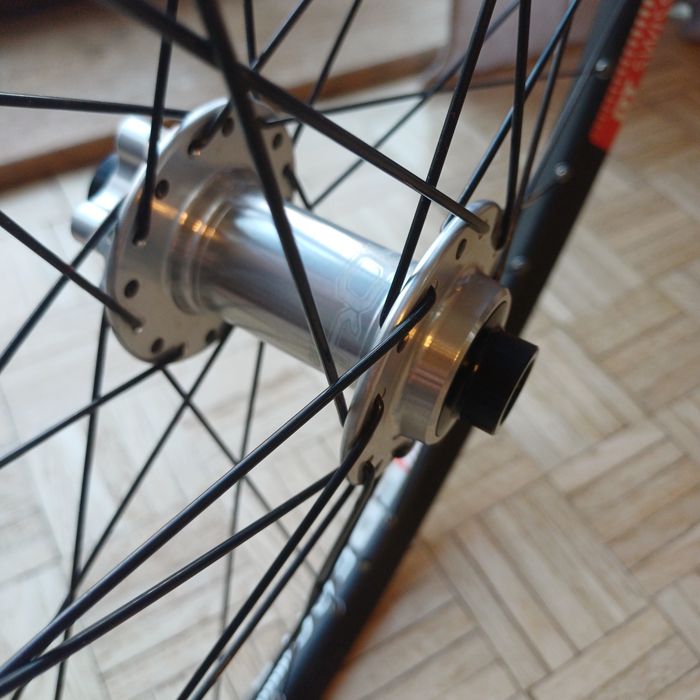 Koło przód 29 cali Boost 110x15mm  / Hope Pro 4 / DT Swiss FR 560 / Super Stan