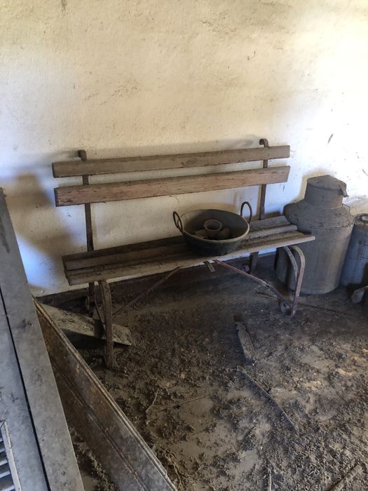 Diversos artigos antigos para desocupar