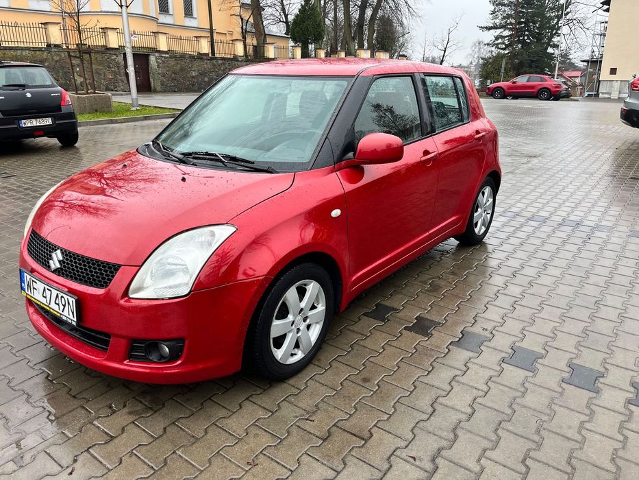 Suzuki Swift 1.3 benzyna klimatronic Polecam !!!