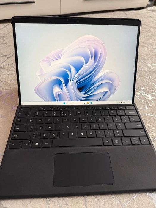 !! Okazja !! Super Stan ! Microsoft Surface Pro 9 i5 12 gen 1235U