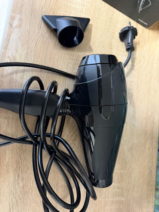 Фен Babyliss Caruso потужністю 2400 Вт