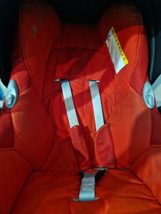 Ovo maxi cosi vermelha