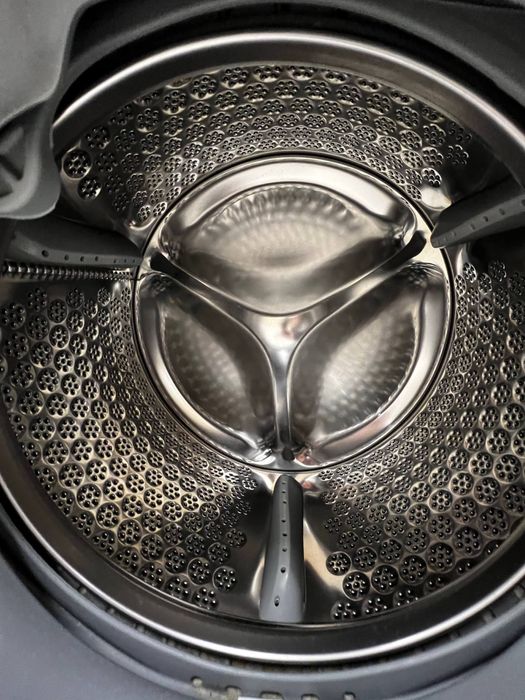 Продам Electrolux Отдельностоящая стиральная машина с СУШКОЙ!