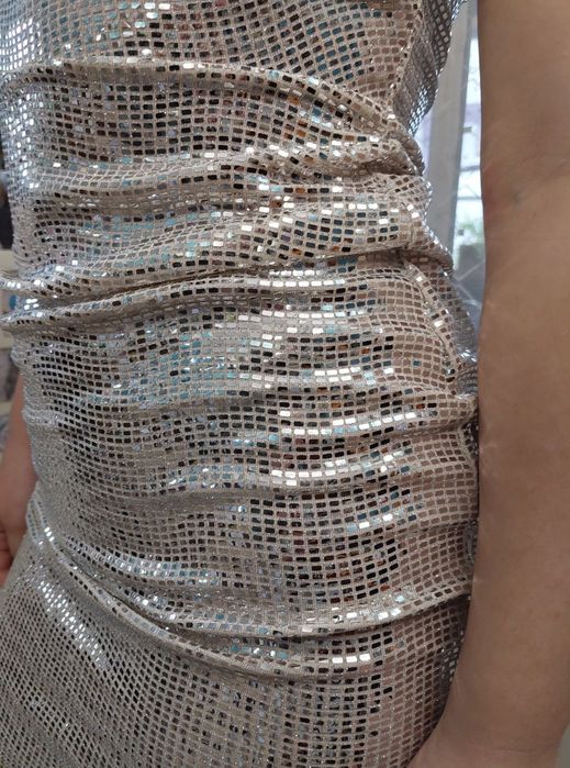 Еффектна сукня в стилі "Disco"