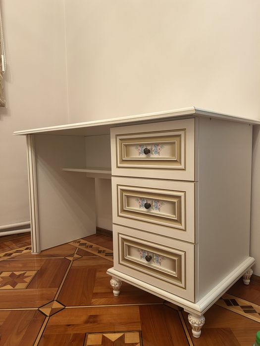 Комплект меблів для кімнати