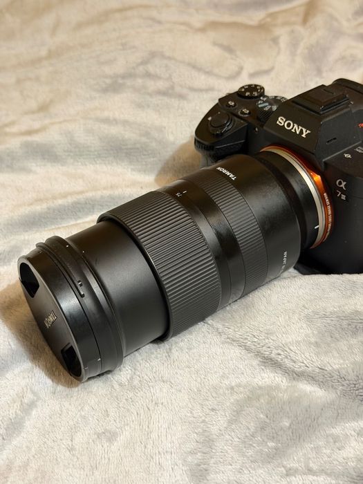 Sprzedam Tamron 28-75mm f/2.8 Di III RXD do Sony FE – stan idealny