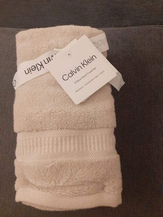 'Calvin Klein', dwa ręczniki z USA