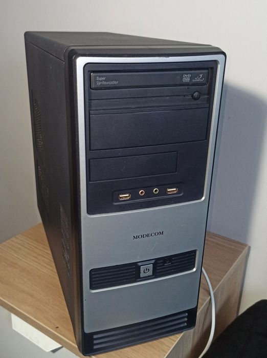 Sprawny  komputr AMD Athlon II X4 635 4x2,9GHz/RAM 6GB/HDD500