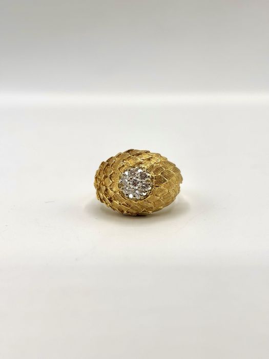 Pierścionek w 18k złocie z brylantami fantazyjny 0,20ct