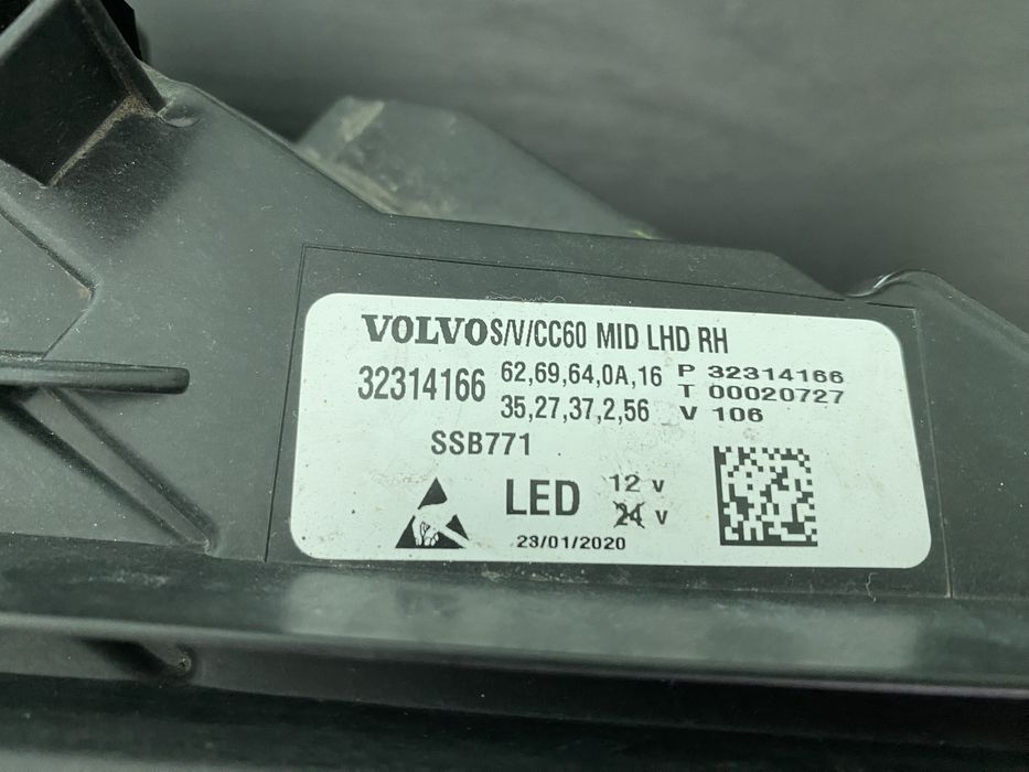 Фара VOLVO S60 III V60 II права MID LED USA США америка 2018-2024рр