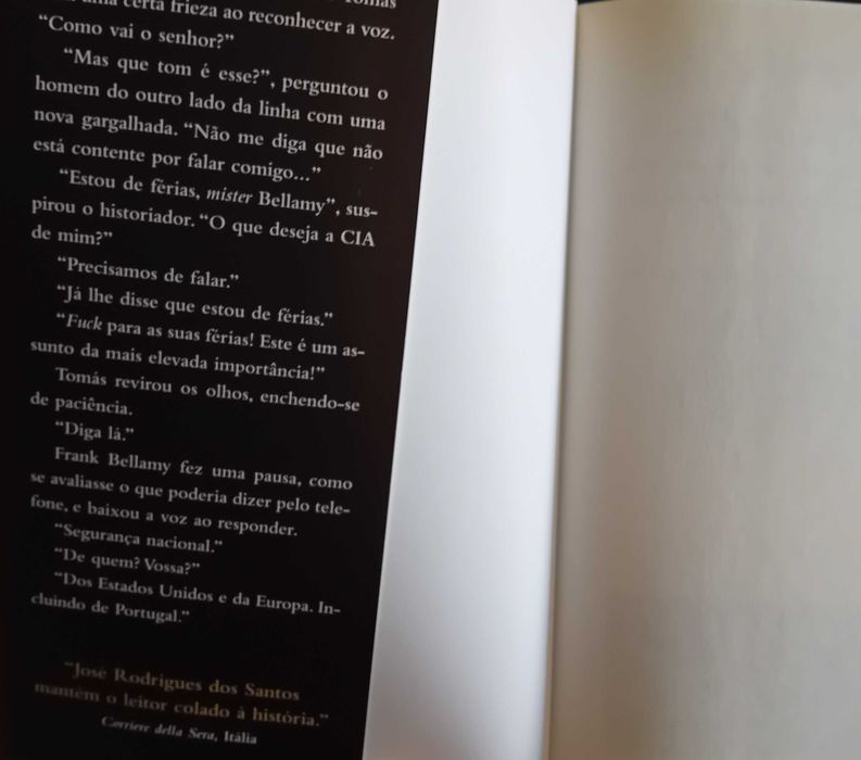 Livro "Fúria Divina"