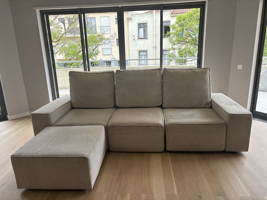 Sofá modular 3 lugares + pufe
