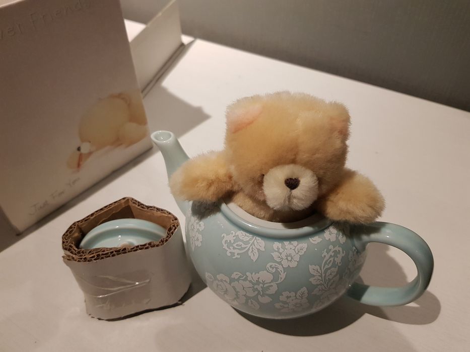 Керамический чайник заварник с плюшевым медведем подарок для друга