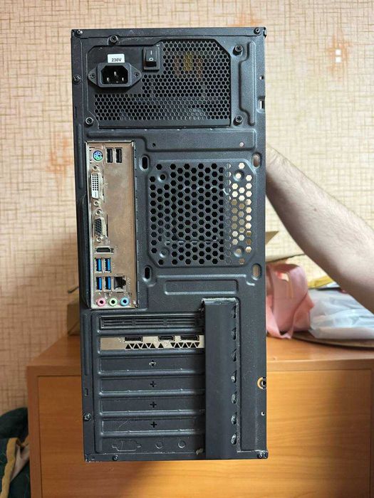 Комплект!!Системный блок+мониторы и др.