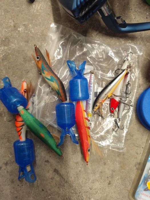 Vários artigos para pesca