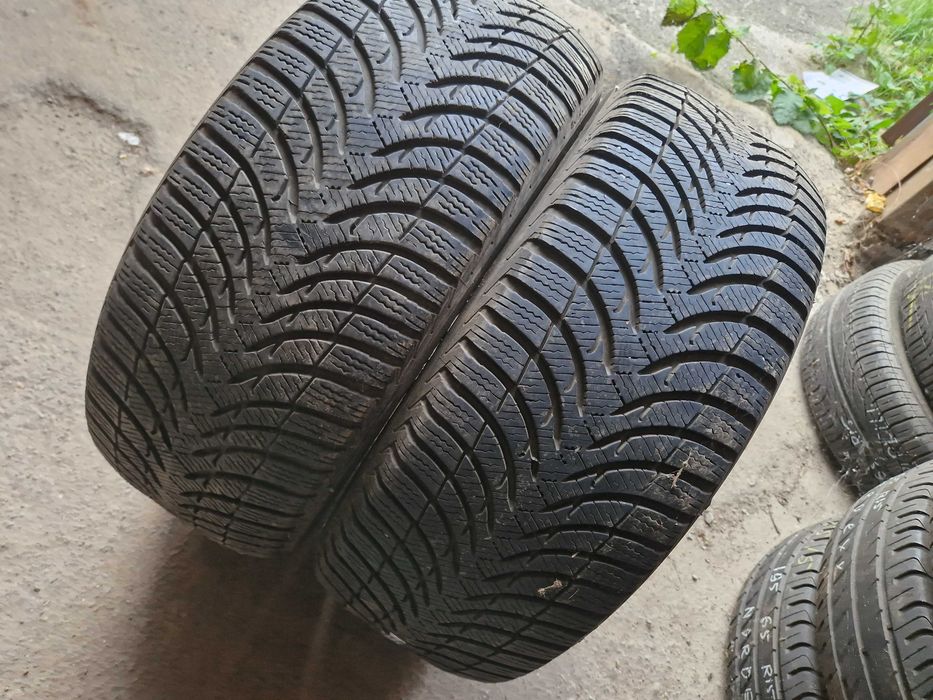 шини зима 215 55 R16 Michelin Alpin A4