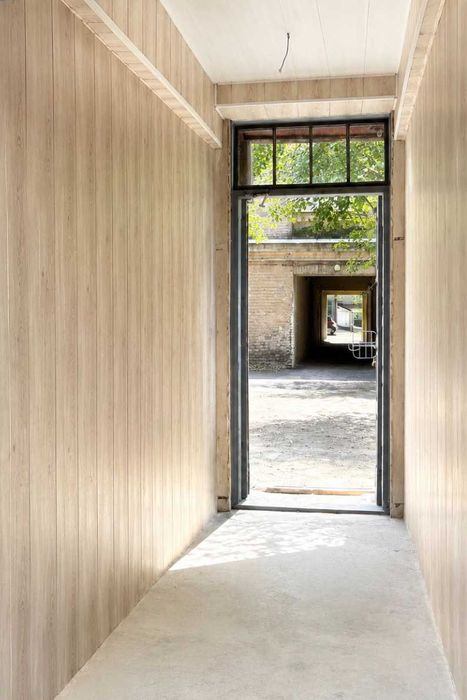 Оренда 2-к ,ЦЕНТР , Чикаленка , м. Театральна