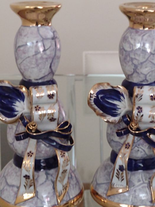 Dois castiçais de porcelana Italiana