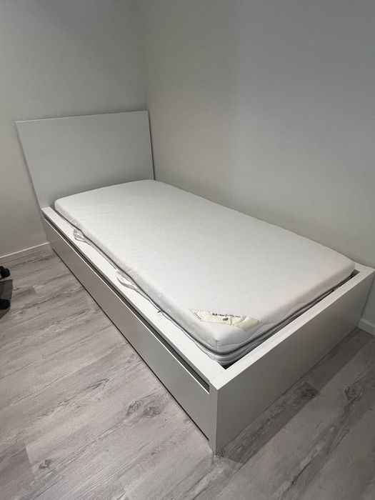 Conjunto cama MALM IKEA com arrumação + colchão