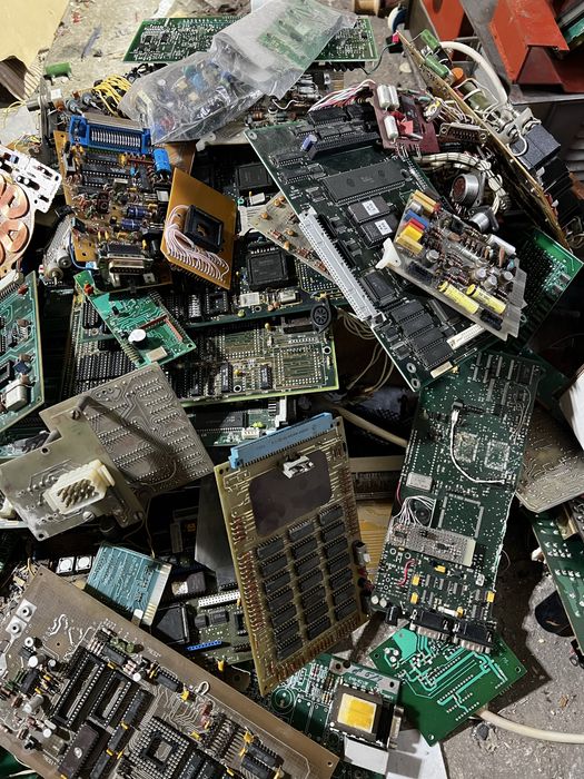 Радиодетали платы техника скупка приёмка ДОРОГО САМОВЫВОЗ