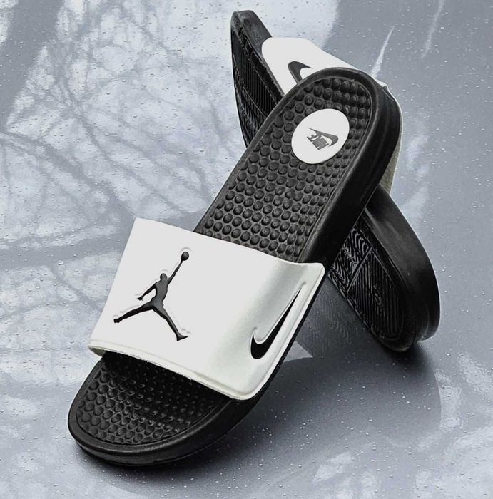 Женские Шлёпанцы Найк Чёрные Сланцы Тапочки Белые Найки