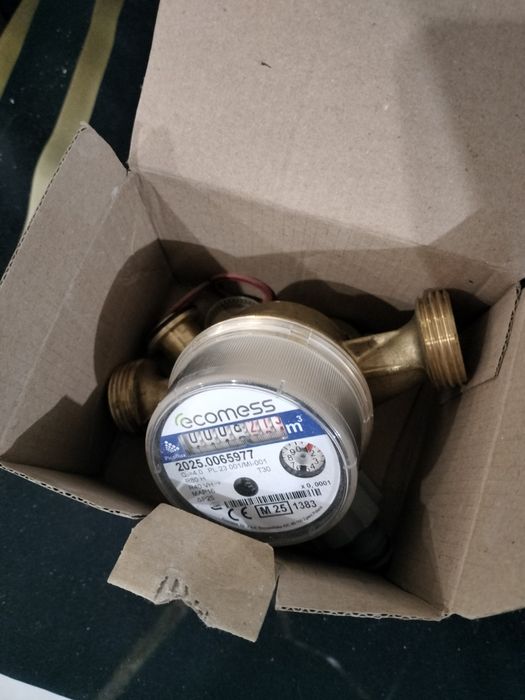 Licznik wody z Castoramy jak nowy polecam