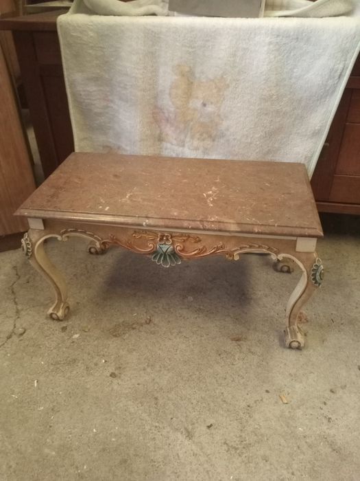 Two Coffee Tables64552182788865122