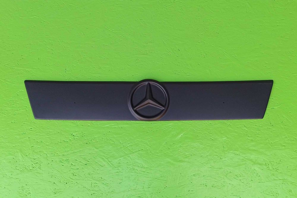 Мухобойка Дефлектор на капот на Мерседес Вито Mercedes Vito 96-03р