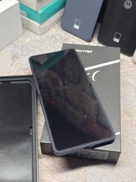 Samsung Flip 7 12/256. Новий ! 0 циклів батареї !