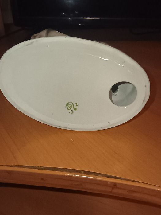 Фарфорова статуєтуа кіні і пласмасові