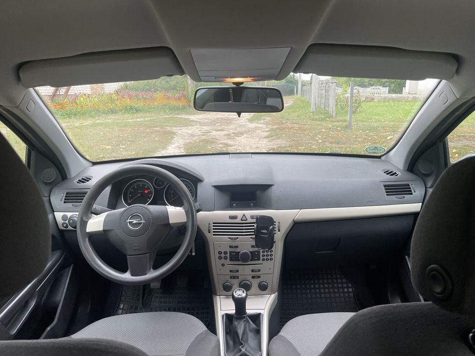 Опель Астра Н 1.4 бензин