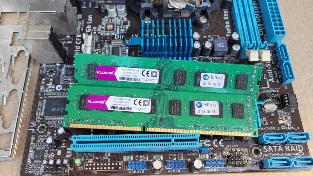 Komputer Asus M5A78L-M LX + AMD FX 4300 + 8gb RAM