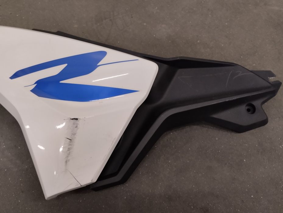 BMW G 310 G310 R bok prawy lewy owiewka
