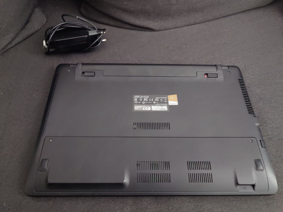 laptop Asus F550L